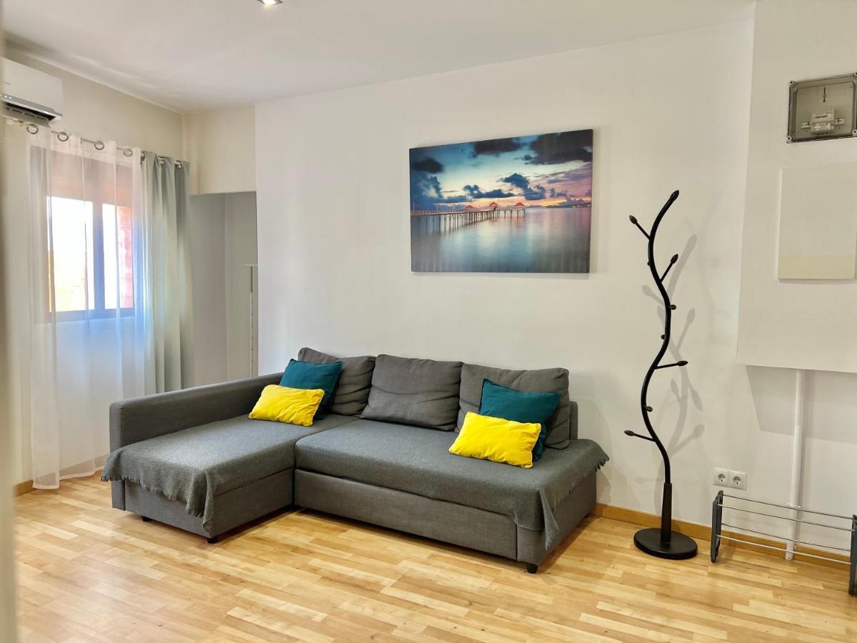 Comfortable Renovated Flat, Wifi! バダロナ エクステリア 写真