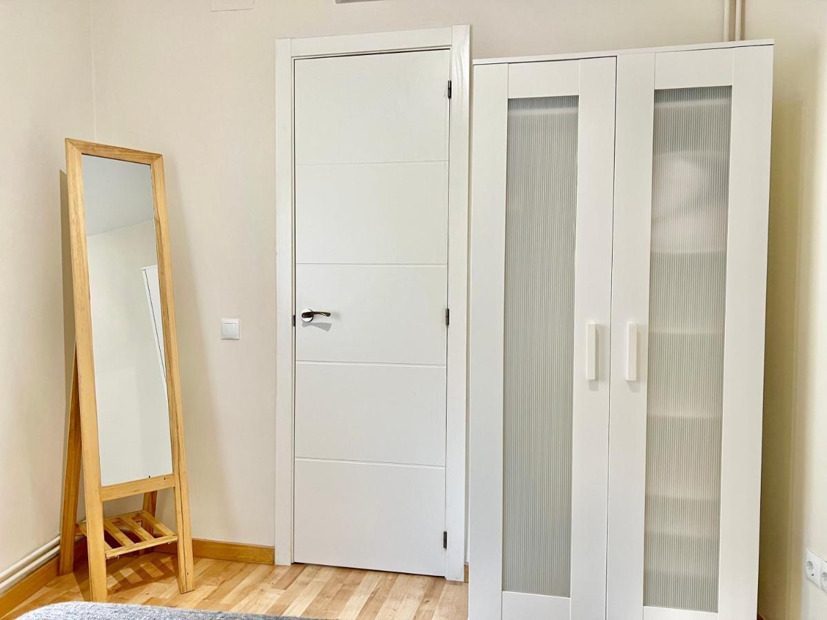 Comfortable Renovated Flat, Wifi! バダロナ エクステリア 写真