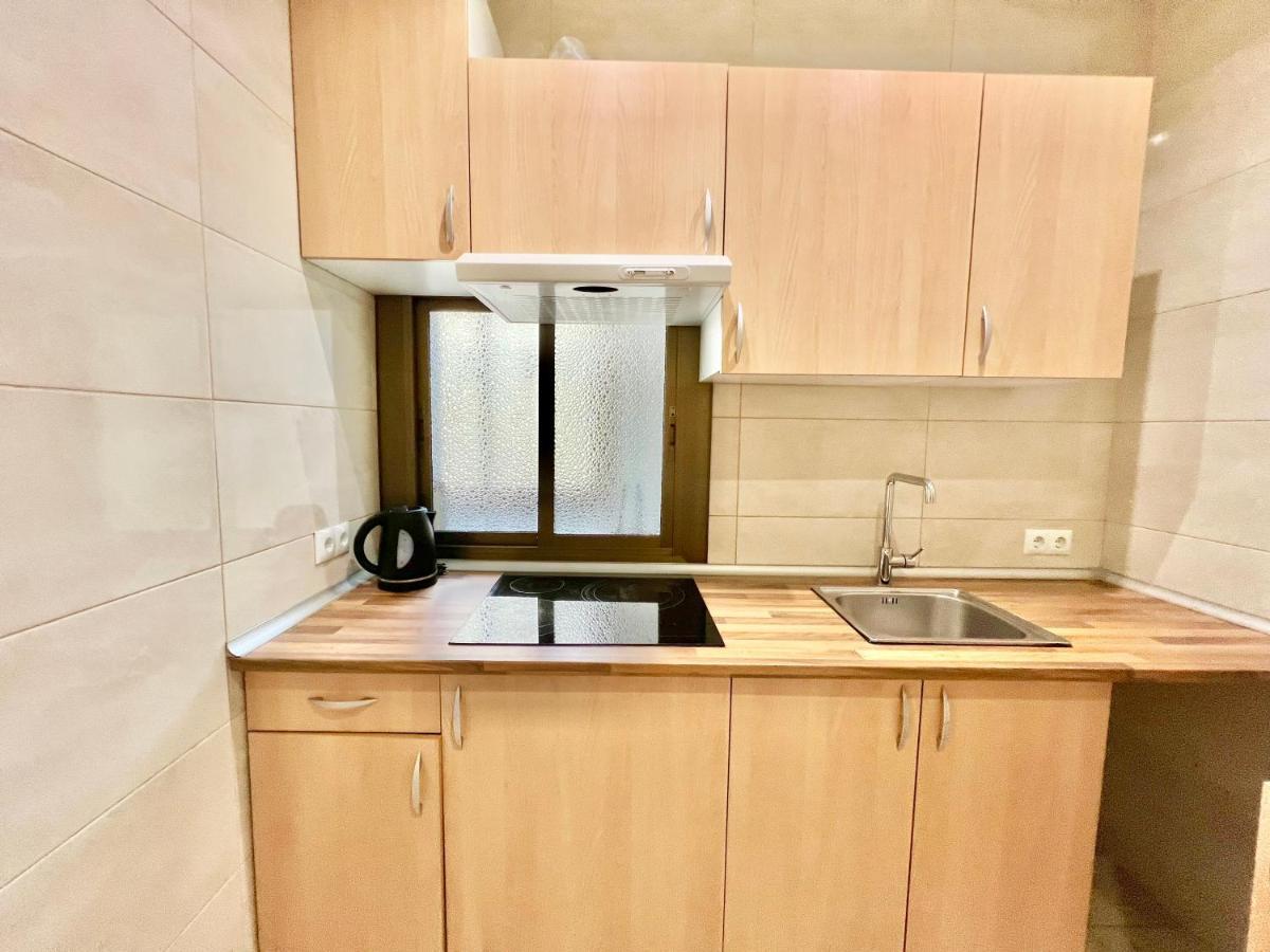 Comfortable Renovated Flat, Wifi! バダロナ エクステリア 写真