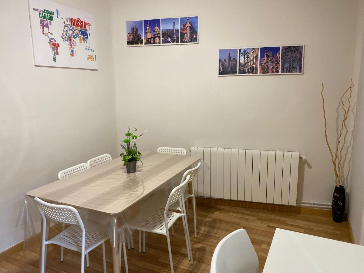 Comfortable Renovated Flat, Wifi! バダロナ エクステリア 写真