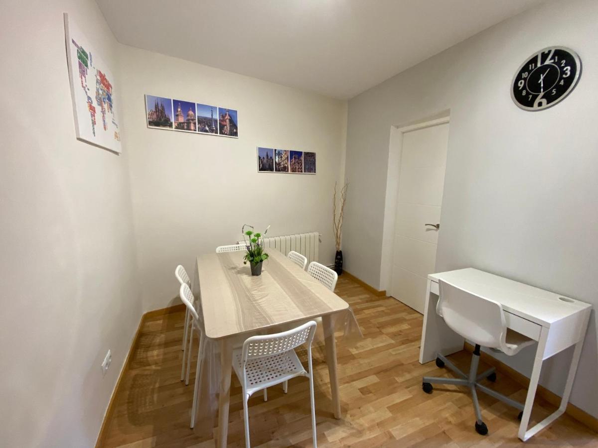 Comfortable Renovated Flat, Wifi! バダロナ エクステリア 写真